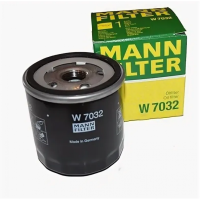 Масляный фильтр MANN-FILTER W 7032